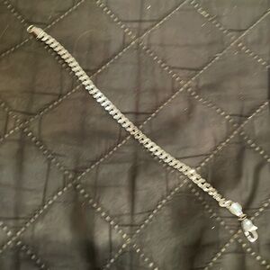 Tesoro 5 mm stainless steel bracelet. Unisex. 7 inches in length. NWT